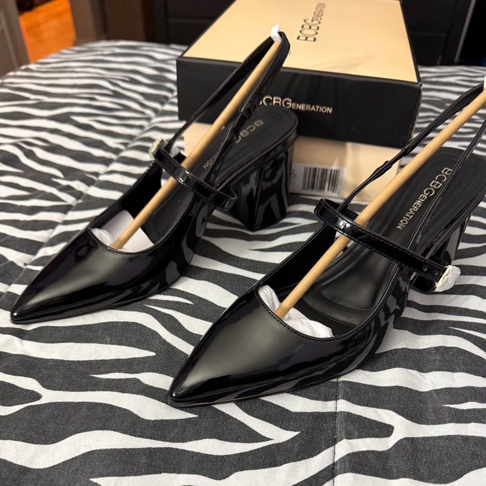 BCBGeneration Gillian Glossy Black Slingback Heels size 7
